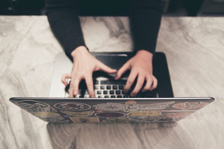 21 useful Social Media Marketing Blogs to Check Out.