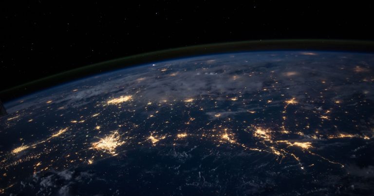 How to Create a Social Media Content Calendar in 2026